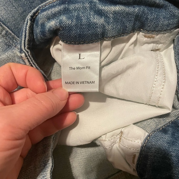 Buckle brand “Willow & Root” size L Mom Fit shorts - Picture 4 of 5